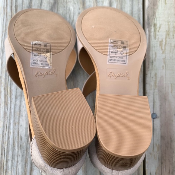 Qupid Doria Sandal | Taupe Zip Back - Picture 7 of 8